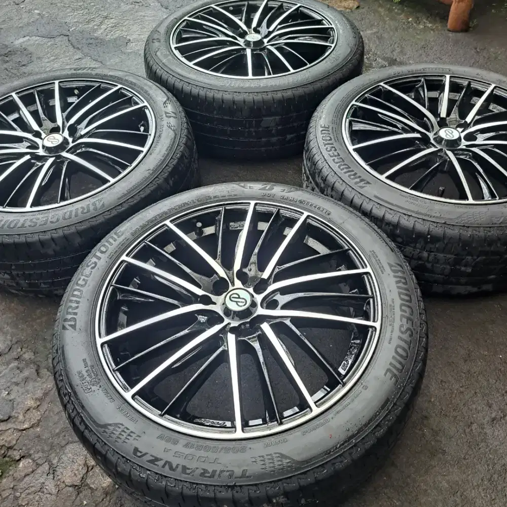 Velg dan ban r17 for avanza xenia livina latio freed mobilio