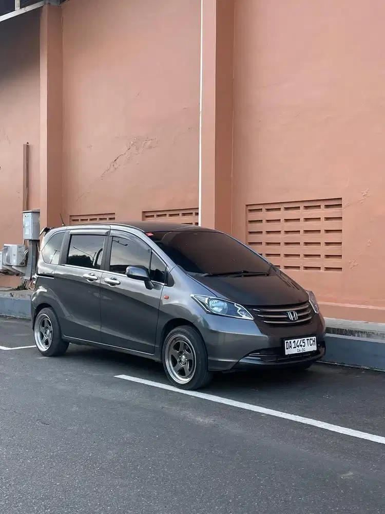 Honda freed 2010