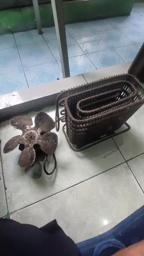 Jual cepet Kondensor dan kipas kondensor bekas box freezer