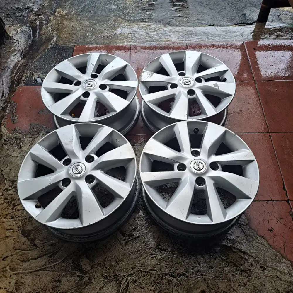 Oem livina ring 15 bisa tt cocok buat xenia avanza