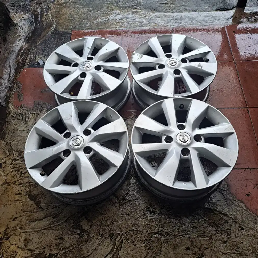 Oem livina r15 cocok buat xenia avanza latio