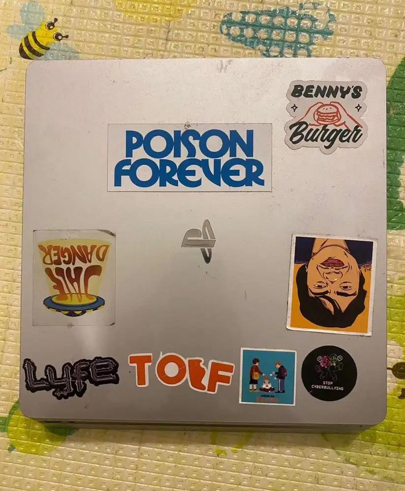 Sony PS4 Slim 1 Terabyte