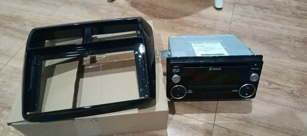 head unit original avanza dan frame 9 inci untuk agya