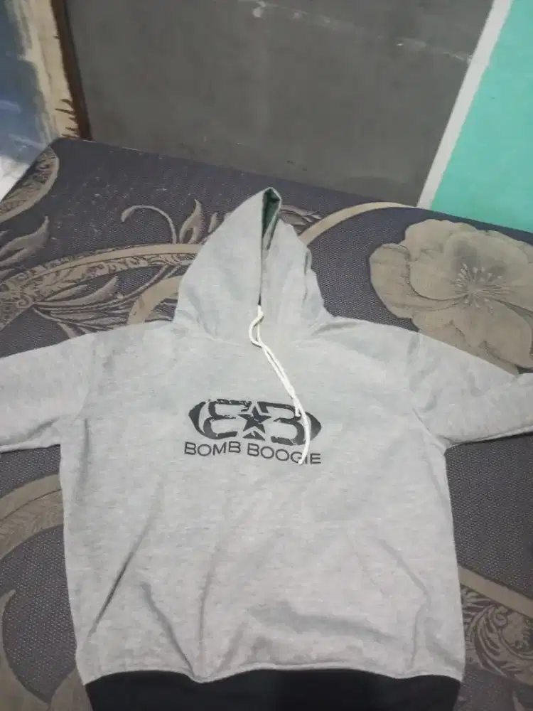 hoodie bomb boogie