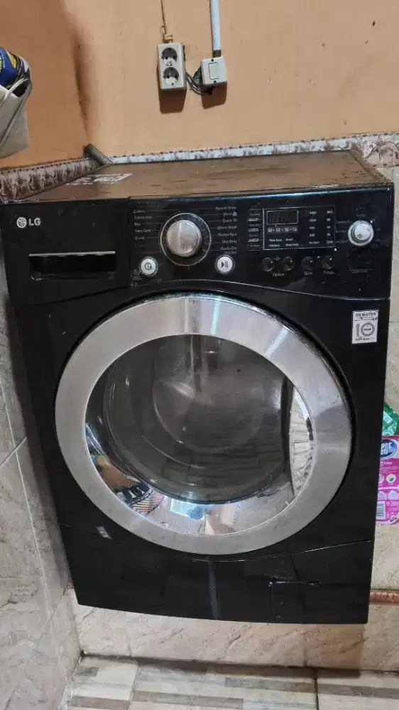 Mesin Cuci LG Front Loading WD-P1410BRD (BEKAS)