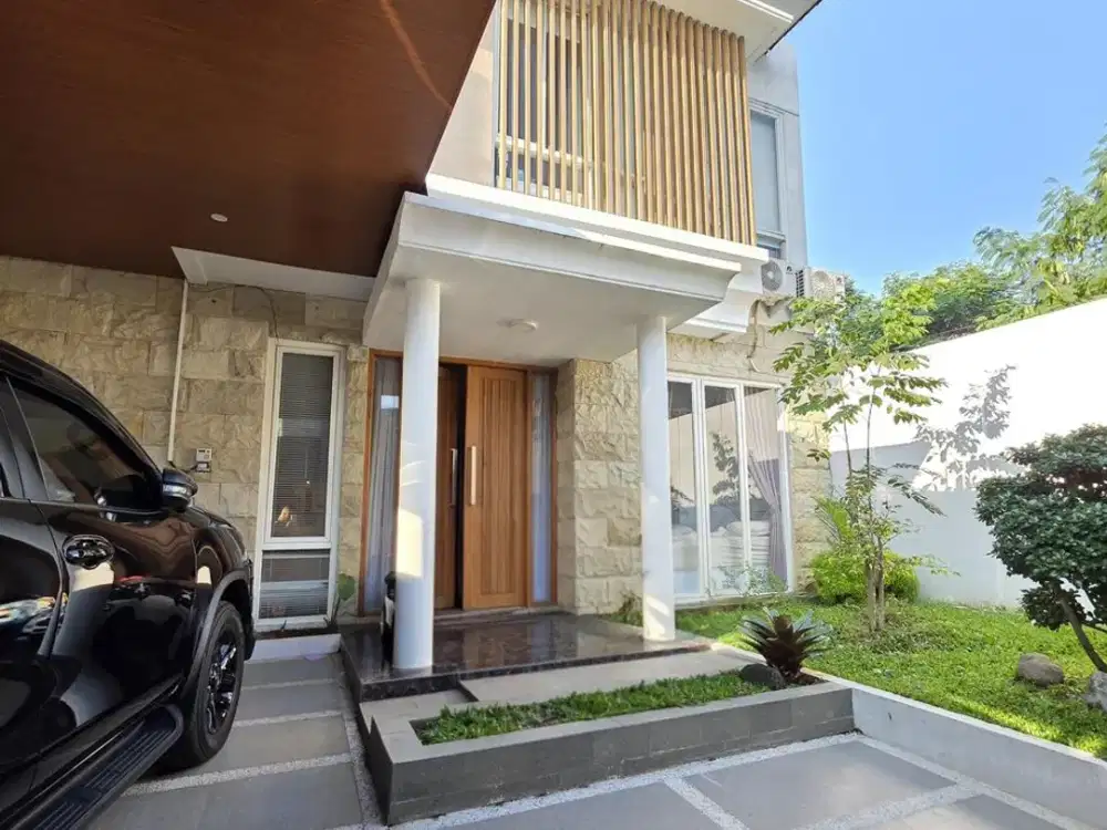 Dijual rumah cantik dan mewah full furnish jalan palagan dekat hotel hyatt dekat kampus UGM, UII, RS, Alfamart, Indomaret