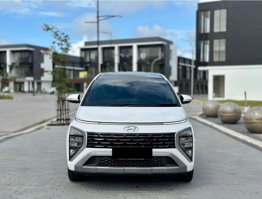 (KM 100 PERAK) HYUNDAI STARGAZER PRIME CAPTAIN SEAT 2025 PUTIH HITAM