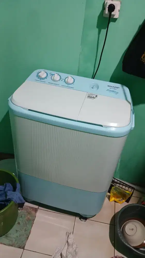 Jual Mesin cuci baru dipake 2 bulan
