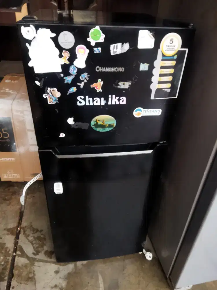 Kulkas Changhong 2 Pintu Black Murah
