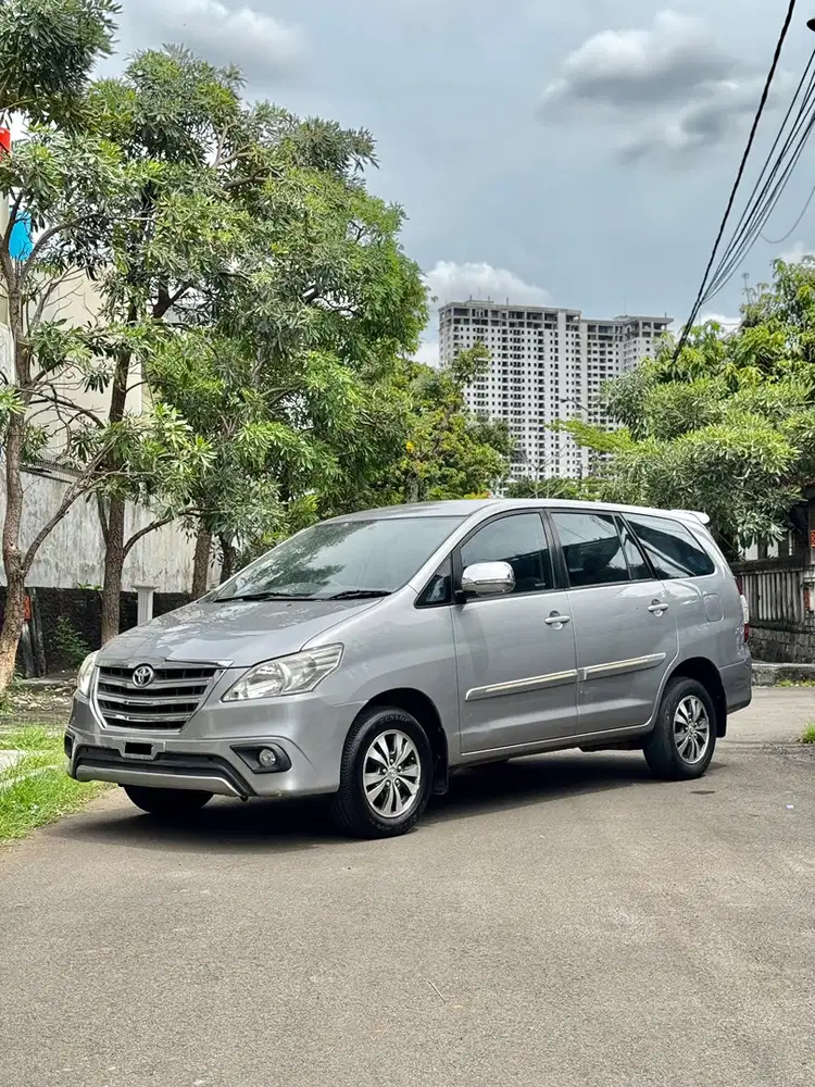 Toyota Kijang Innova 2014 2.0 G Bensin KM 95rb Tangan 1 Dari Baru
