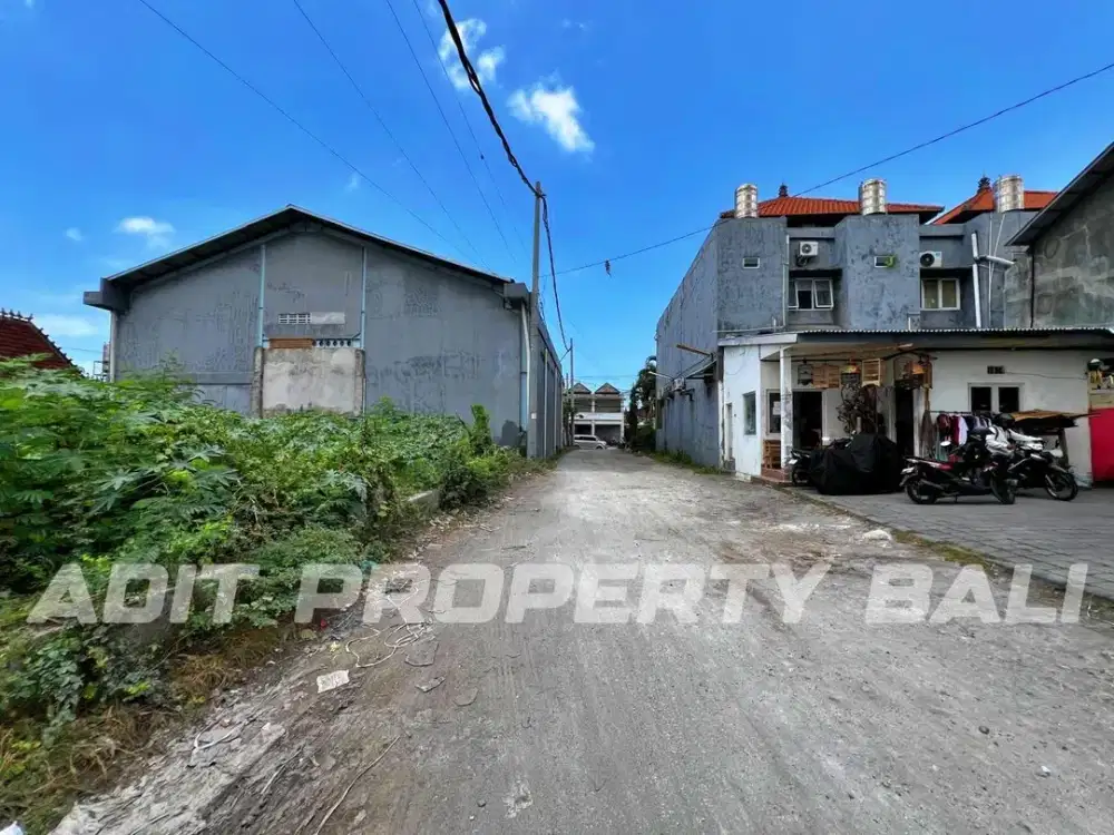 Tanah Kebo Iwa Selatan Denpasar Barat