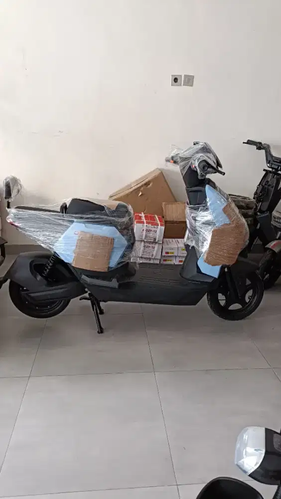 Sepeda listrik Uwinfly & Pacifik