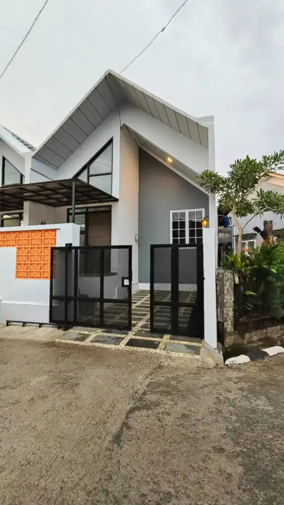 Dikontrakan rmh minimalis, baru selesai dibangun,2 km dari tol jtwarna