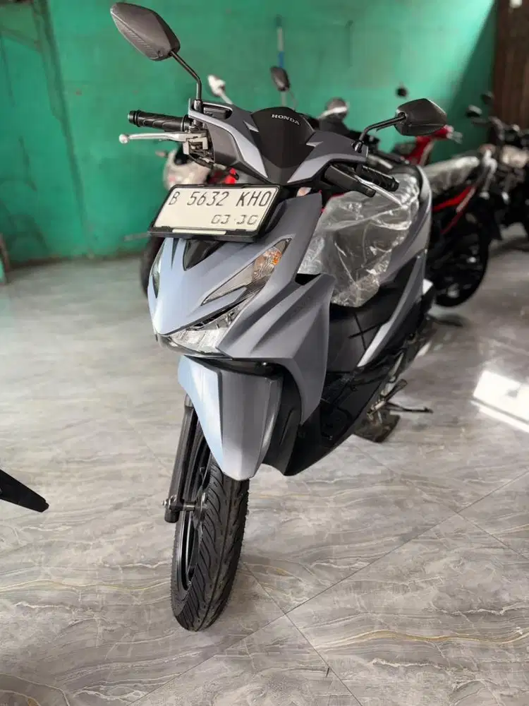 BEAT DELUXE SILVER GOOD CONDITION