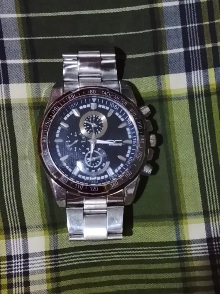 Di jual jam tangan pin time dan jam tangan vincci