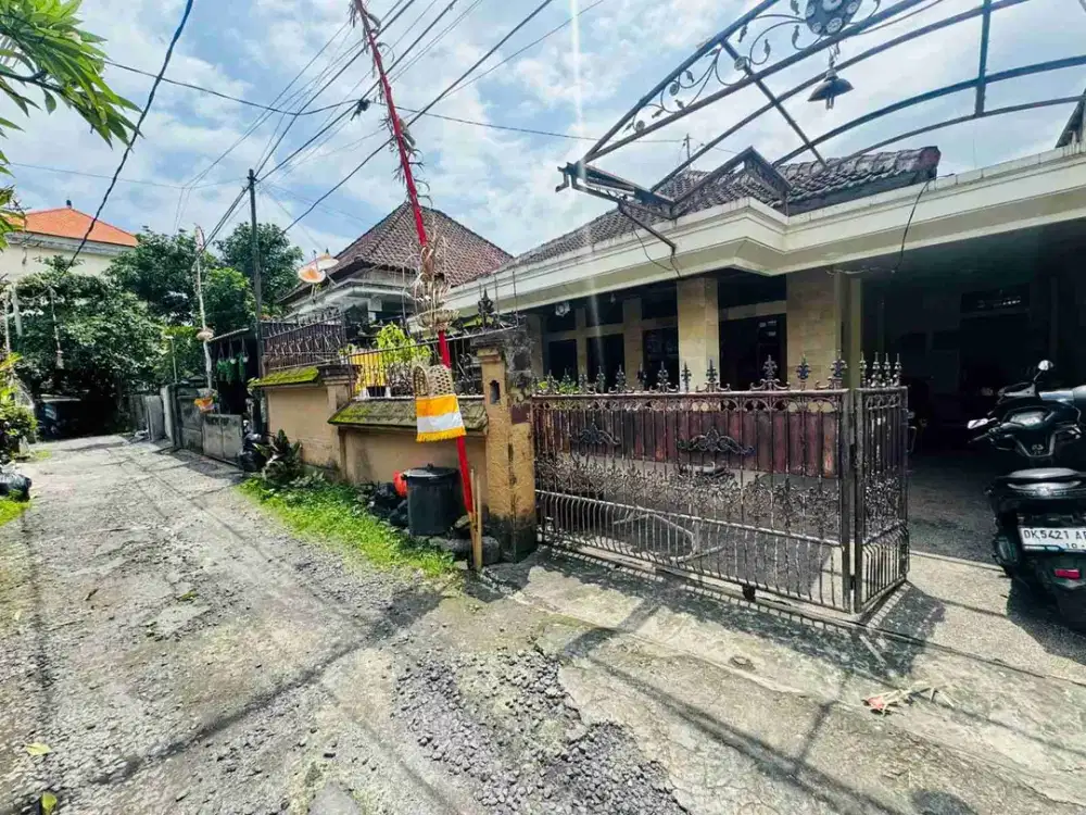 DIJUAL RUMAH LOKASI JALAN TUKAD CITARUM RENON