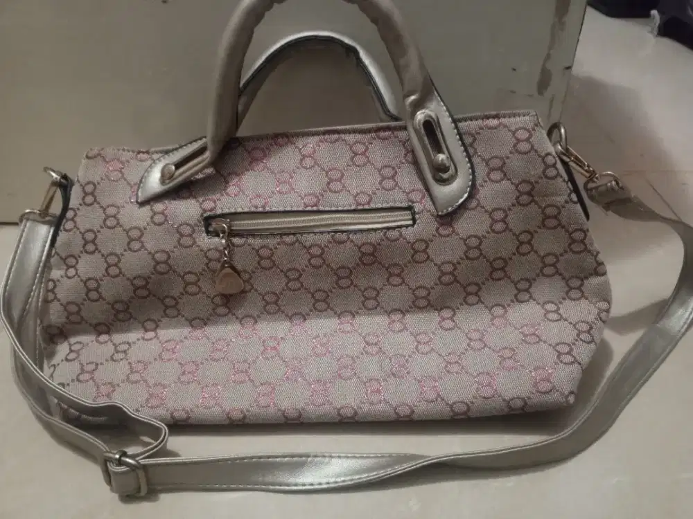 Tas wanita merk farnell