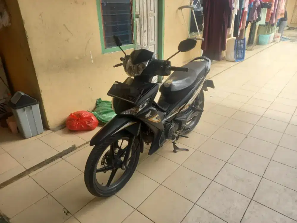 Jual motor supraX 125cc tahun 2023