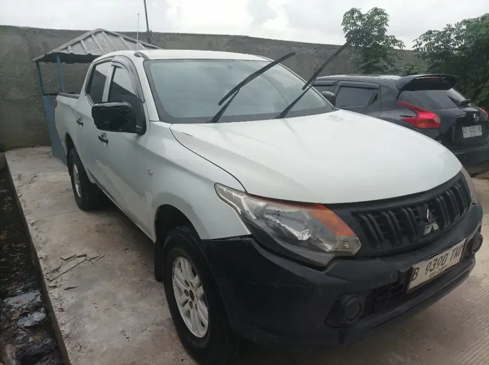 Mitsubishi Triton Double Cabin Pajak idup Kaleng Panjang