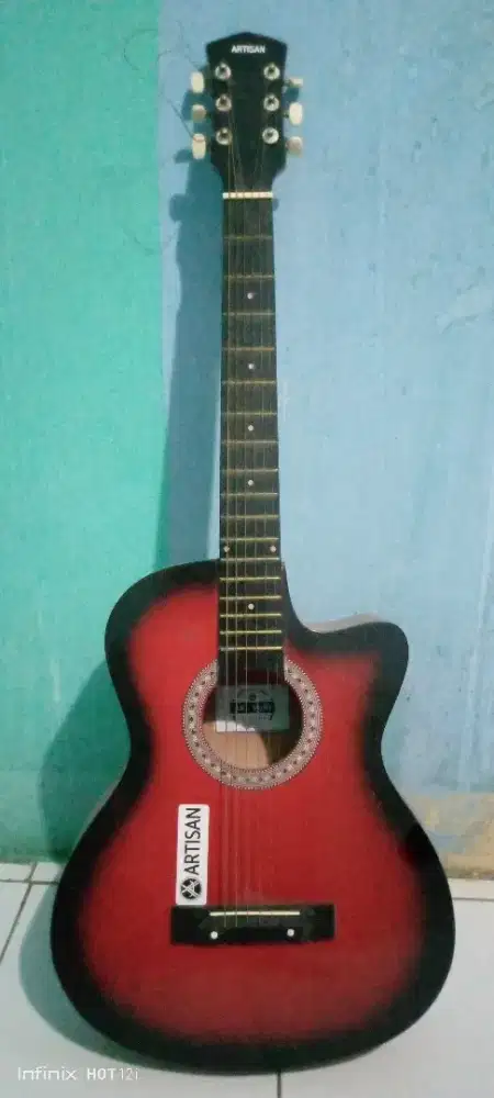 Gitar akustik artis