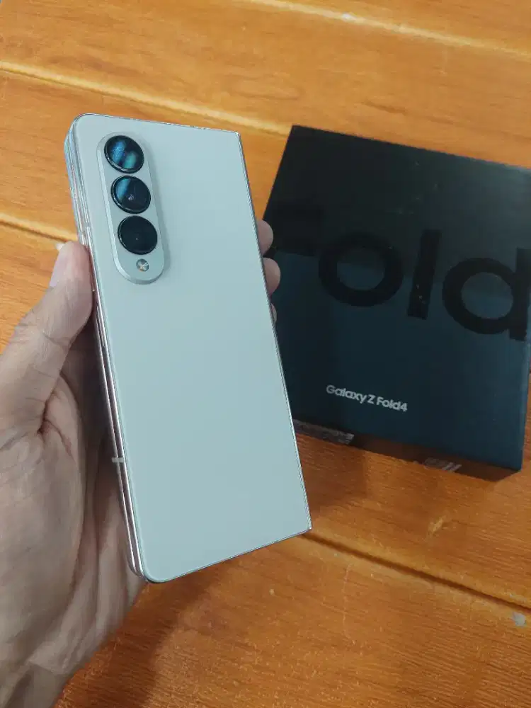 Samsung Z Fold 4 512 Gb Second Resmi Minus Layar Dalam