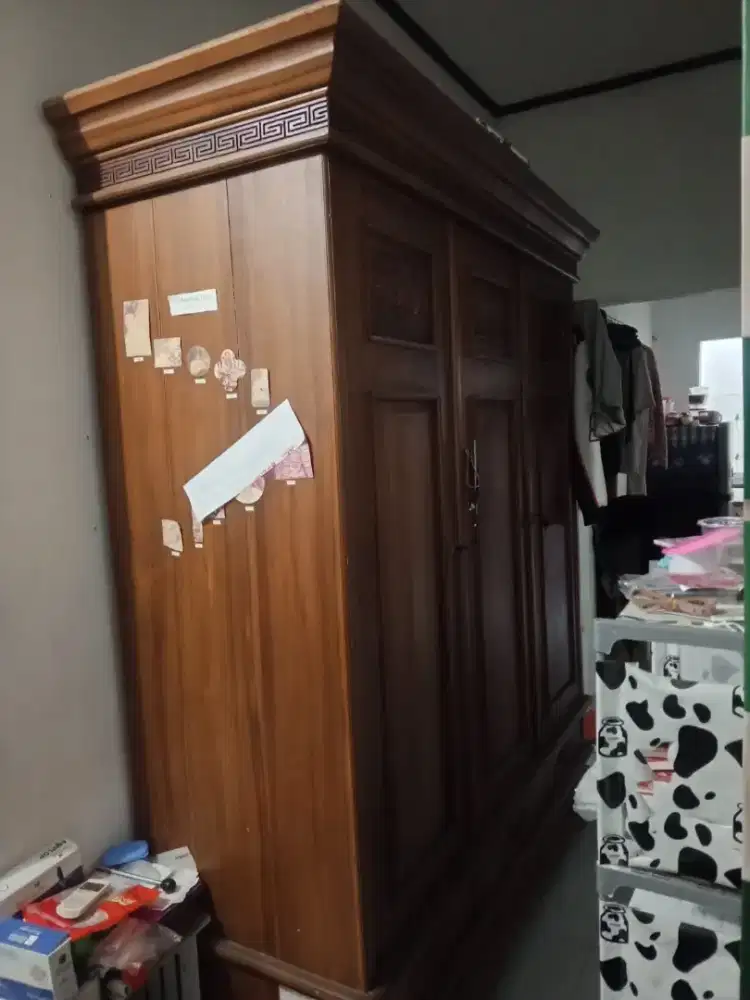 Jual lemari jati asli & sepeda gunung baru