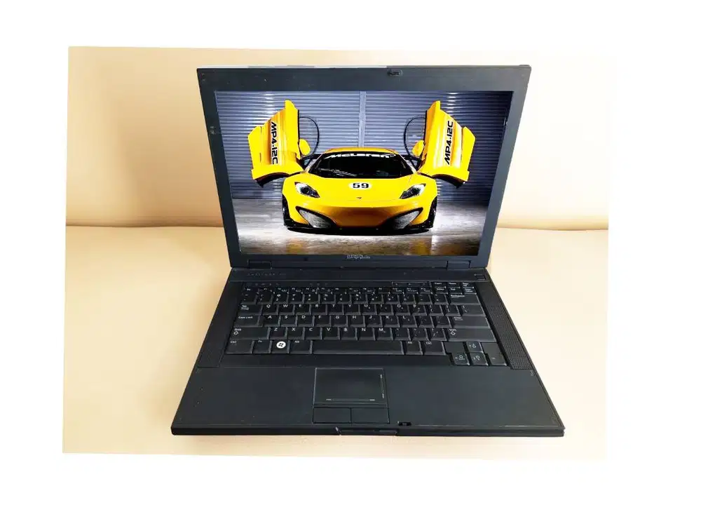 Dell laptop sekolah/kuliah siap pakai