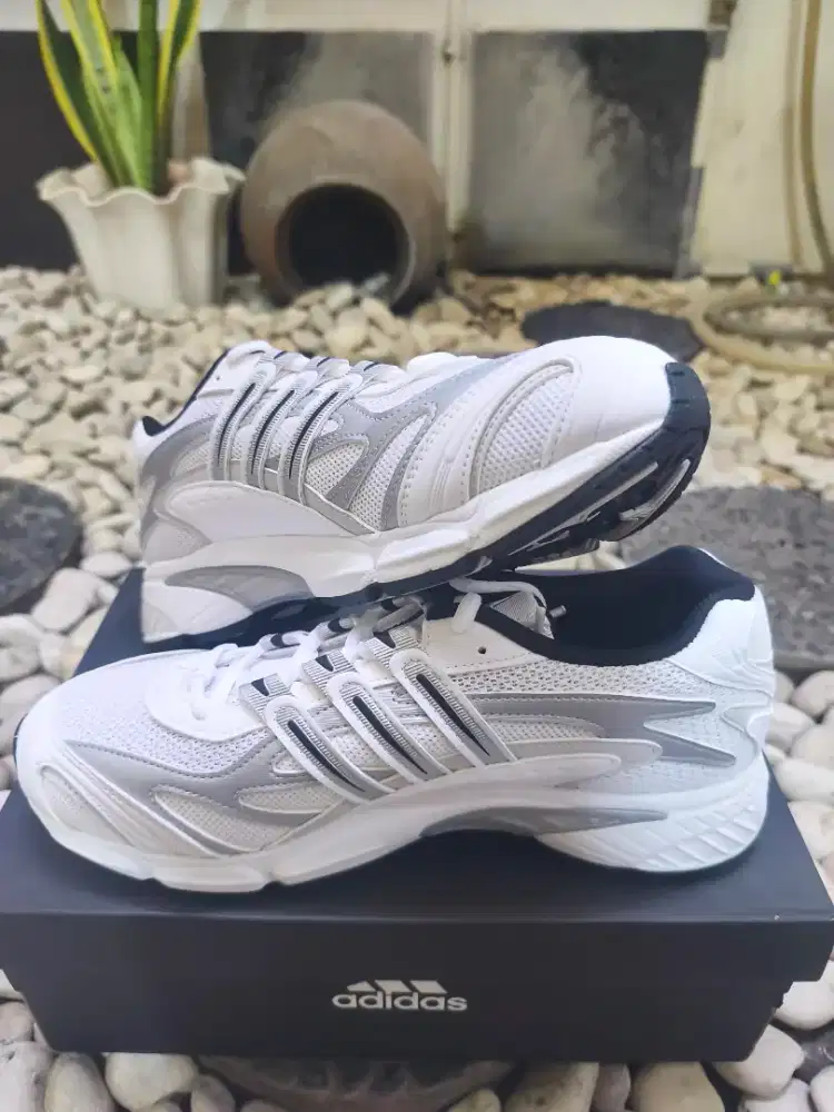 sepatu lari Adidas Temper Run 2 Original 100% retro BNIB murah