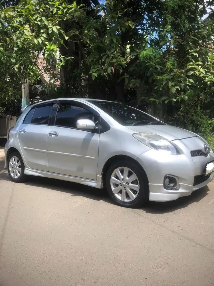 Toyota Yaris 2012 Bensin