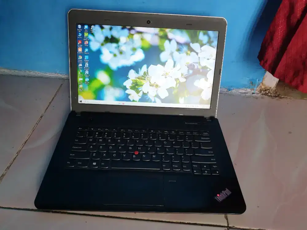 Jual Lenovo Thinkpad E440 Ram 4 GB/HDD 320 GB