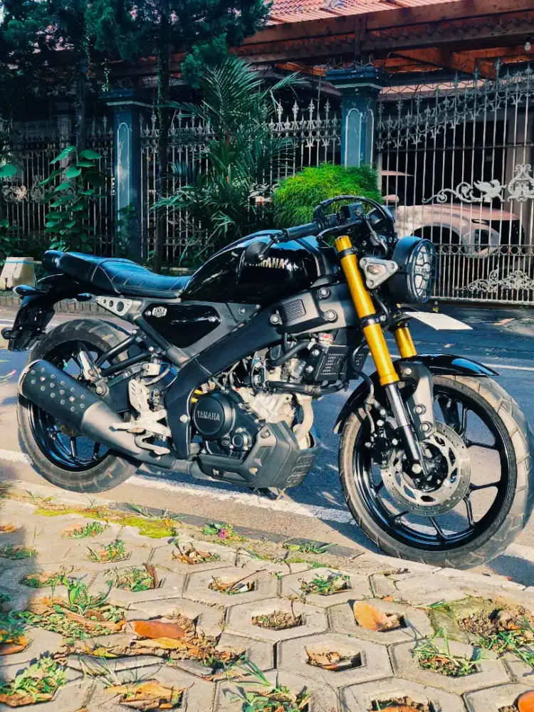 Jual XSR 155 VVA 2023 Hitam Glossy