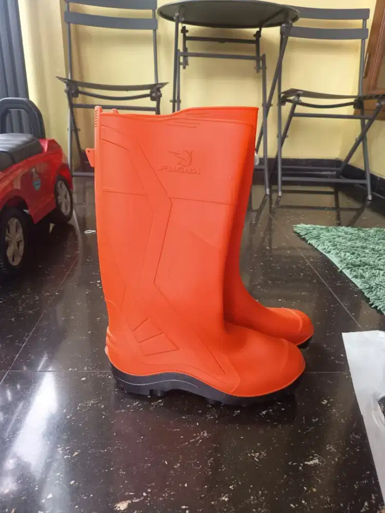 Sepatu Boots merk Fusha size 41