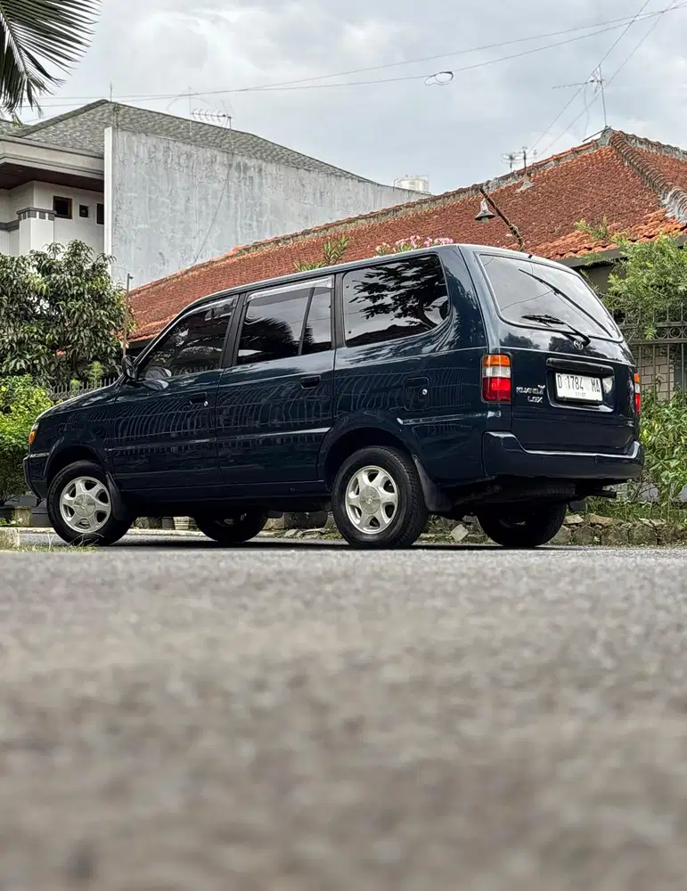 Toyota Kijang 1997 LGX BENSIN MT DIJUAL CEPAT