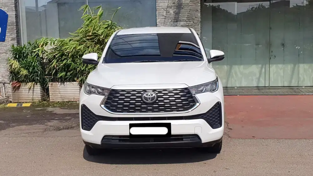 Km33rb toyota kijang innova v cvt matic 2022 putih