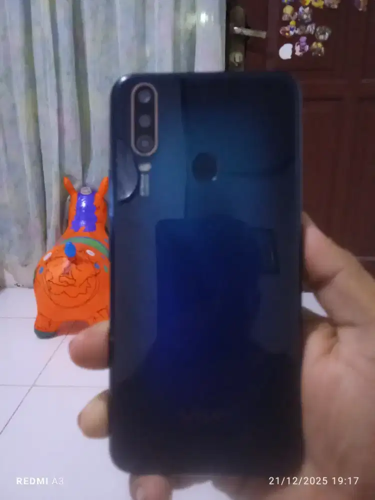 Di jual hp Vivo y15 batangan RAM4/64