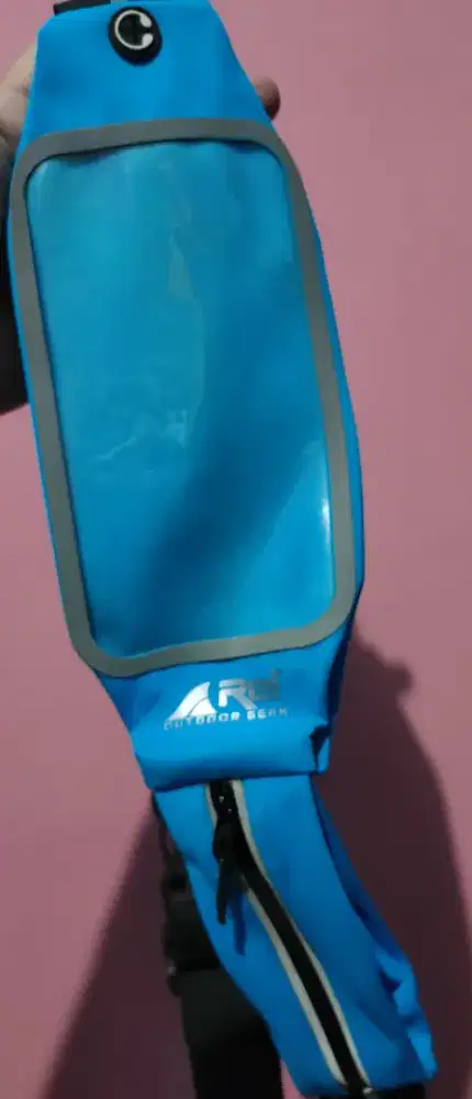 Tas selempang Rei Anti Air