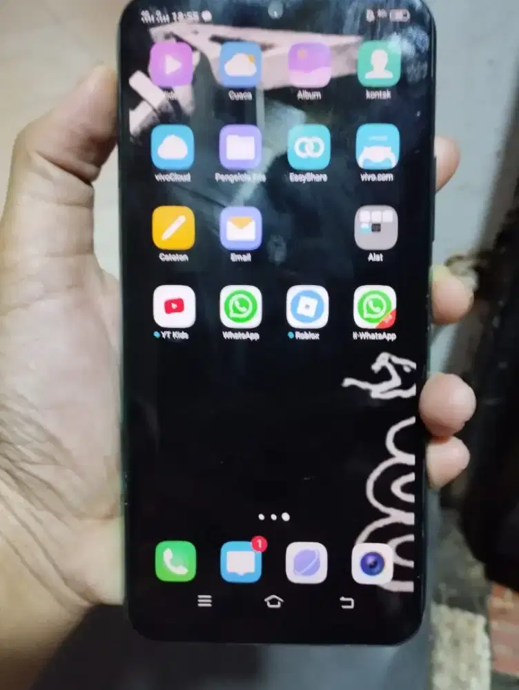 Vivo y 17 ram 8/256.
