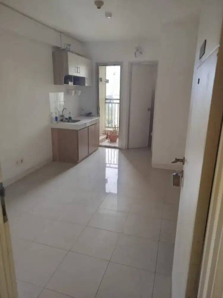 Jual Cepat Unit 2 BR Tower Sakura Kosongan e Green Palace