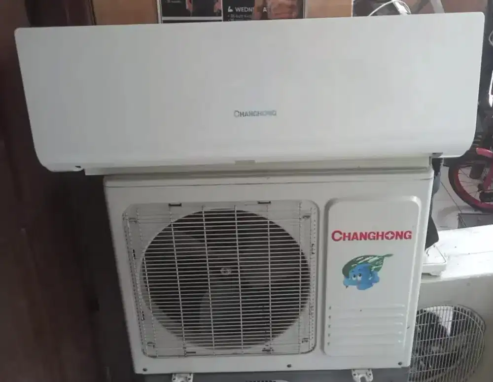 Jual ac changhong 1/2 pk R 410 lowwat 320 watt kondisi 95% ori semua
