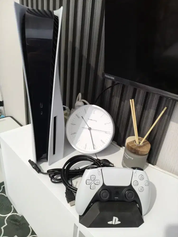 Playstation 5 / PS5 Mulus Likenew Seri 12xx