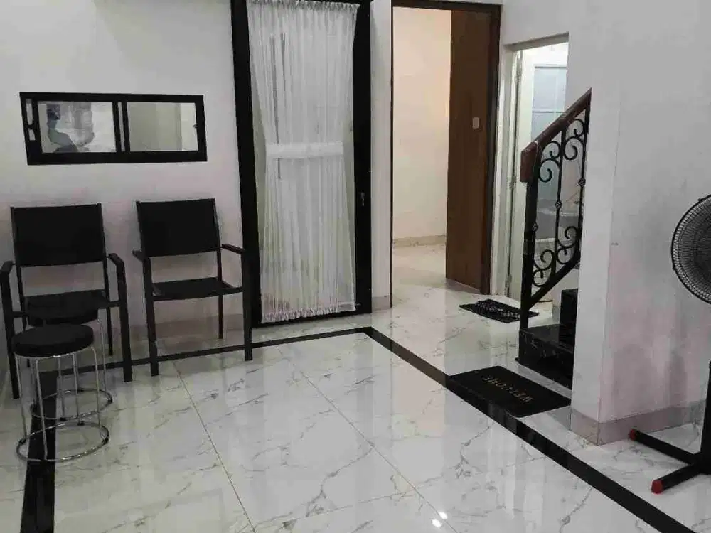 Pinggir Jalan Spek Mewah Lokasi Strategis Kompetitif