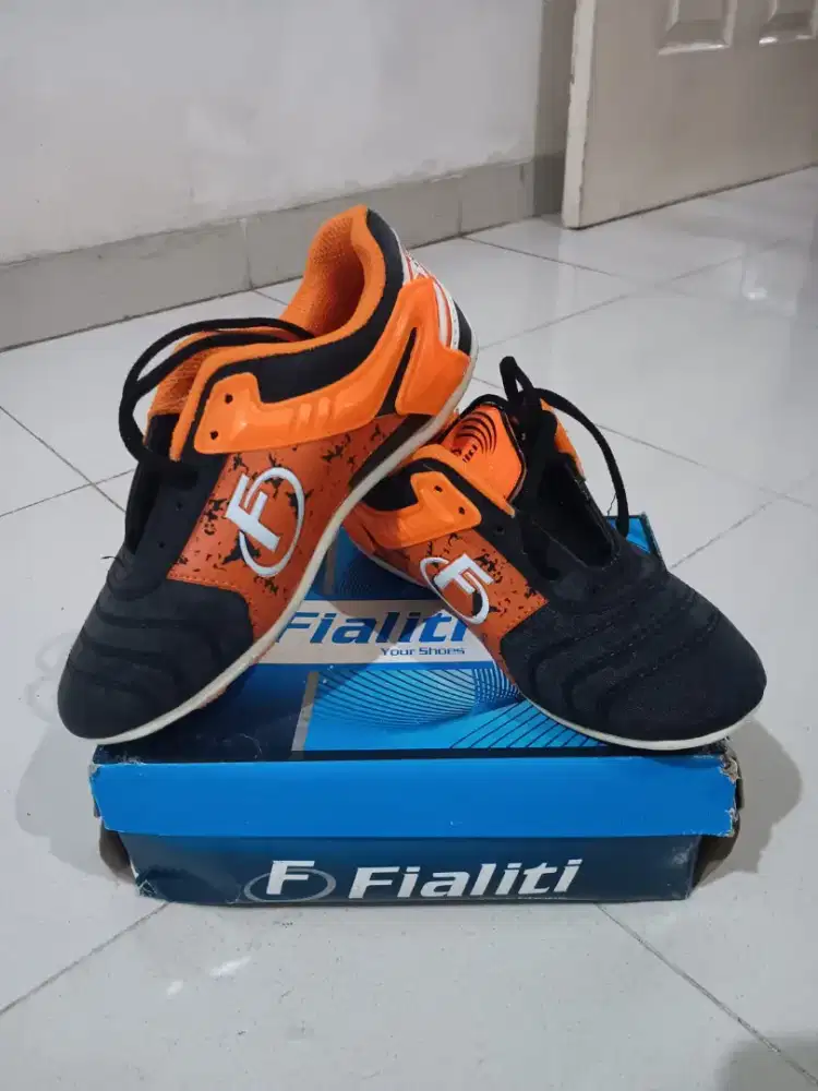Jual Cepat sepatu Bola Anak Merek Fialiti