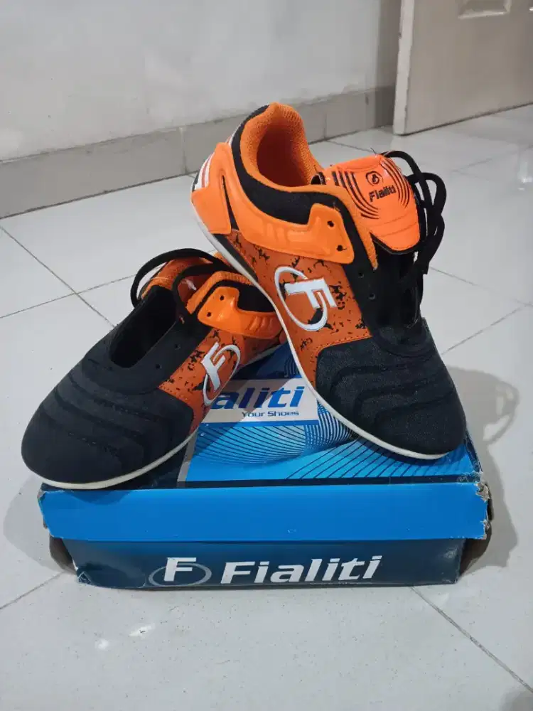 Jual Cepat Sepatu Bola Anak Merek Fialiti