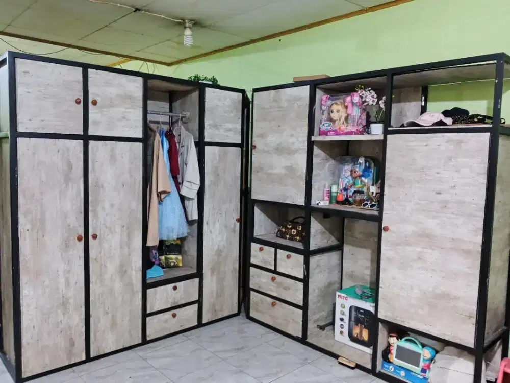 Lemari Pakaian Aesthetic Bekas Kondisi Baik – Dijual karena Pindah