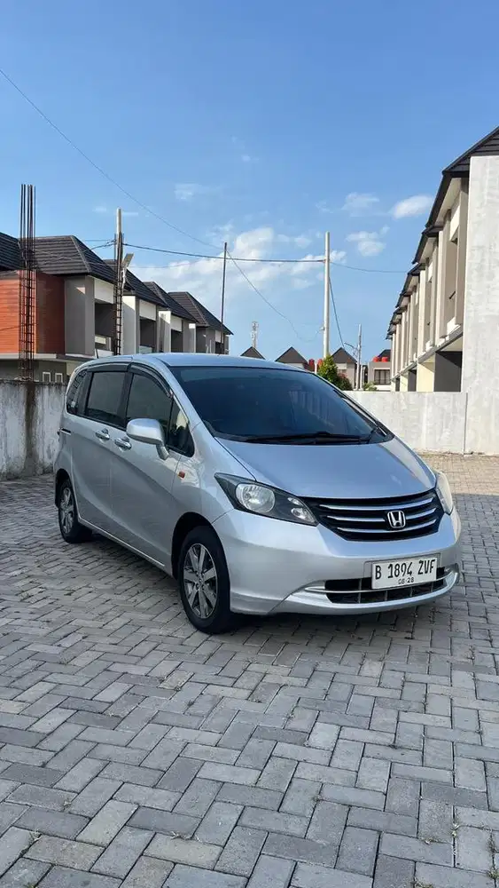 FREED PSD 2009 jual cepat