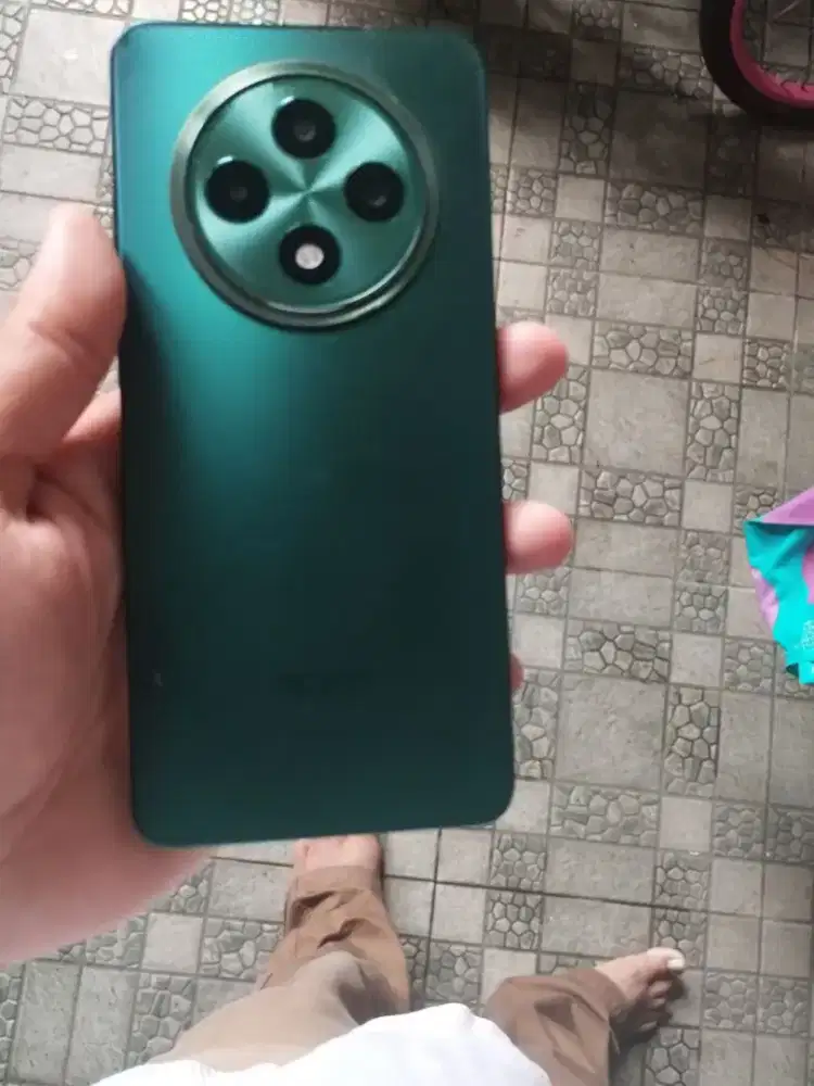 Oppo Reno 12F 8+8/256 5G resmi masih bgus bekas pemakean bs tuker tmab