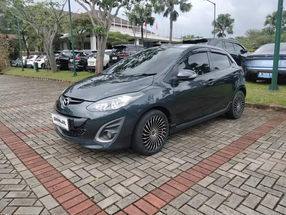 Mazda 2 2013 Bensin