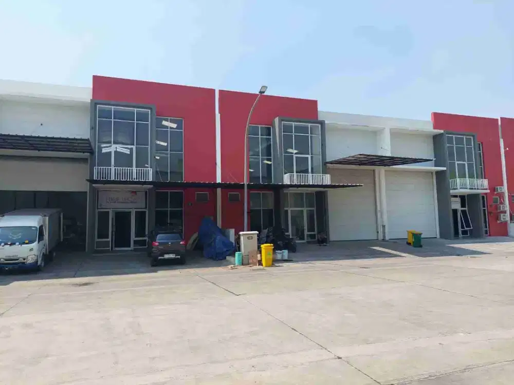 Di Jual  Gudang  gandeng 2,  siap pakai  di BizPark3,   Bekasi Barat.