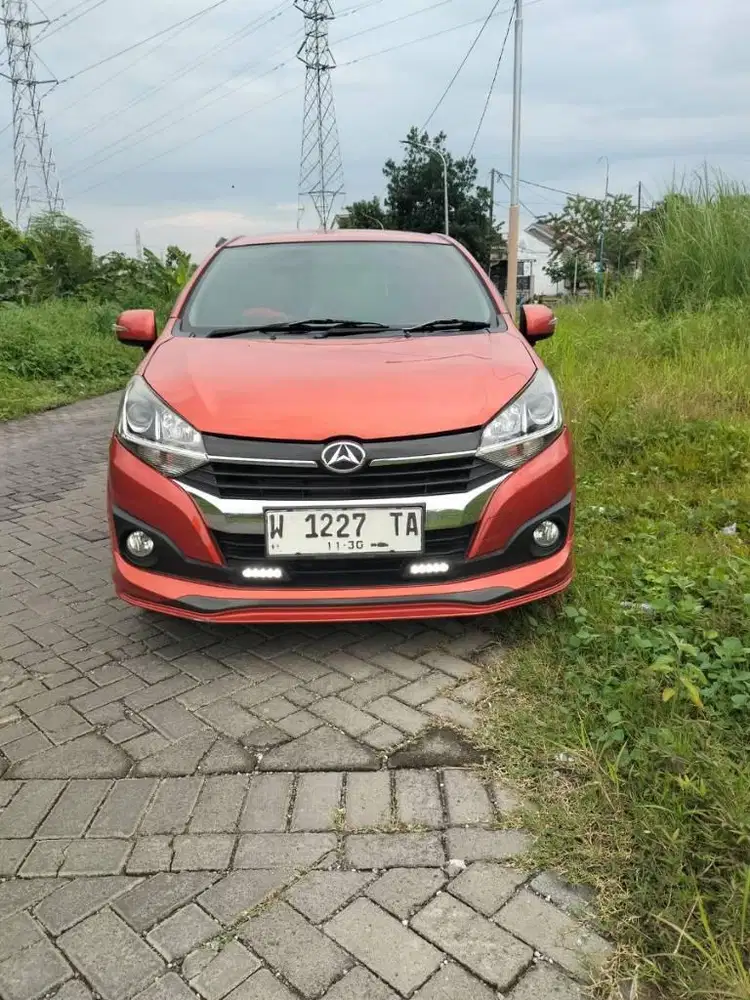 Daihatsu Ayla R Deluxe MT 2017