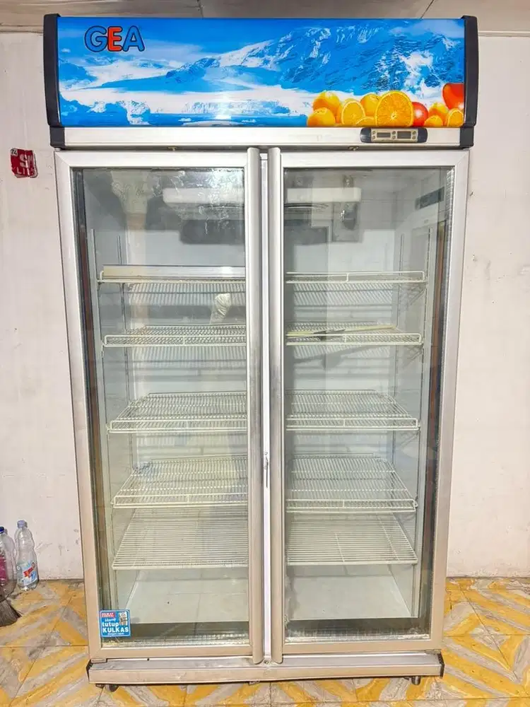 Showcase 2pintu GEA 1000liter